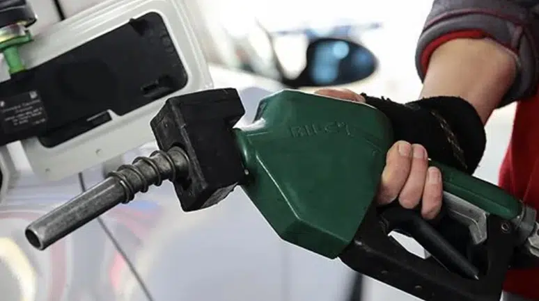 Dev akaryakıt indirimi eşel mobil sisteme takıldı: Pompaya sınırlı yansıyacak