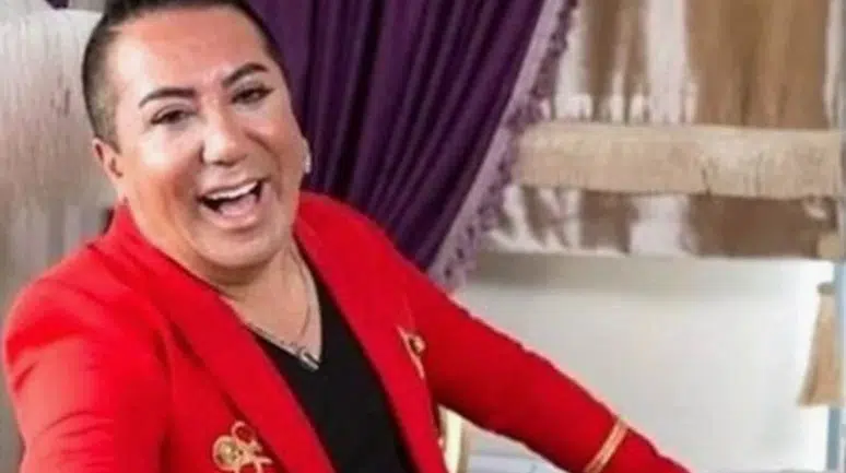 Smokin sözü kısa sürdü: Murat Övüç eski sahne tarzına geri döndü