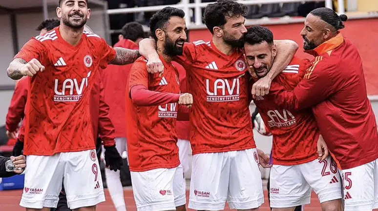 Tebrik ettikleri gönderiyi sildiler: Amedspor'un Süper Lig'e çıkması iki şehri karşı karşıya getirdi