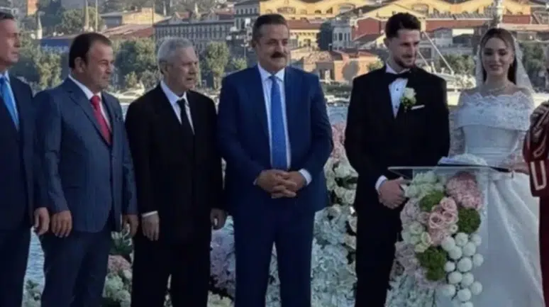 İsmail Yüksek dünyaevine girdi! Düğünde Aziz Yıldırım ve Ali Koç detayı
