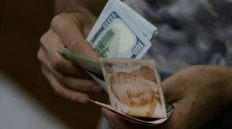 Serbest piyasada döviz kurları belli oldu: Dolar ve Euro güne nasıl başladı?