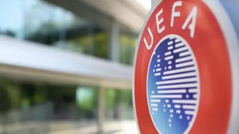 UEFA'dan Fenerbahçe'ye 7 milyon euroluk ceza! Kadro maliyeti kuralı ihlal edildi