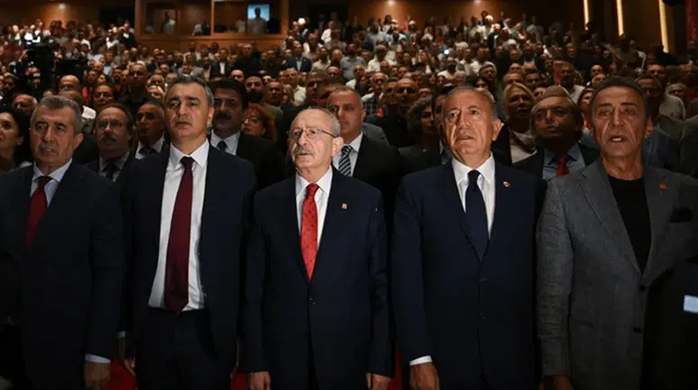 'Figüran' iddiası Gürsel Tekin'i çok kızdırdı!