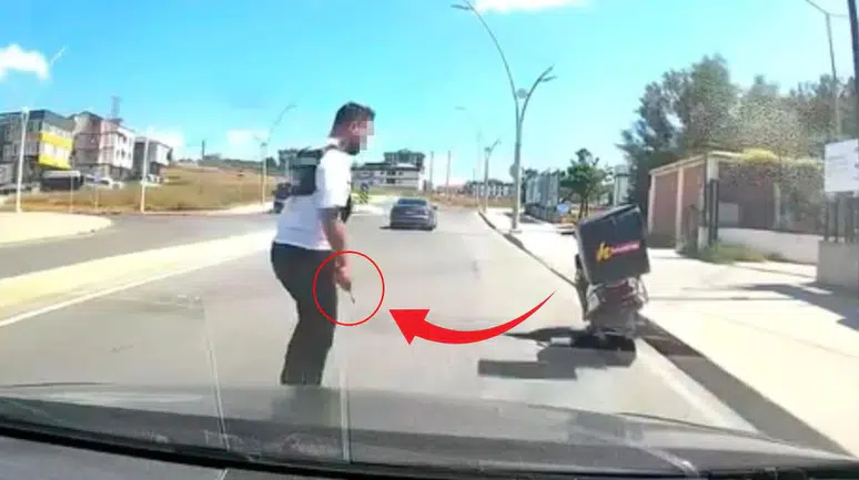 "Telefonla oynama" uyarısına öfkelenen motosikletli tornavidayla saldırdı