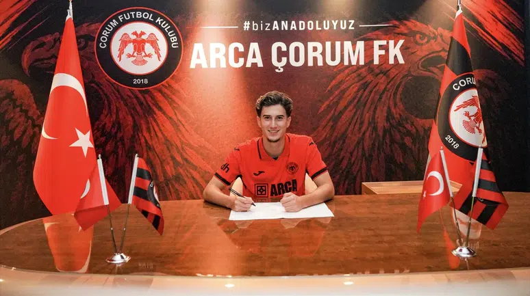 Trabzonspor'da ayrılık resmileşti: Göktan Gürpüz Çorum FK'ye kiralandı