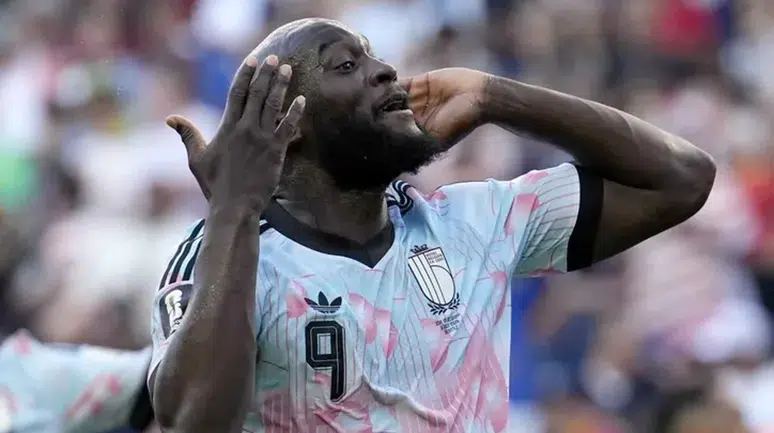 Fenerbahçe’den Lukaku bombası: Napoli 10 milyon Euro’luk teklifi kabul etti