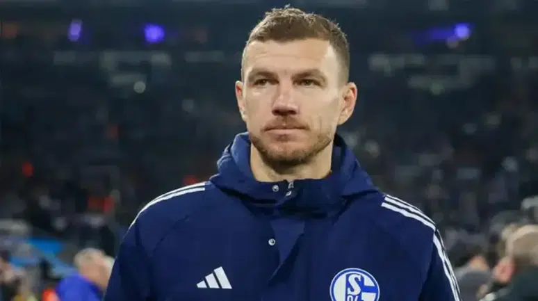 Dzeko, Schalke ile sözleşmesini uzattı
