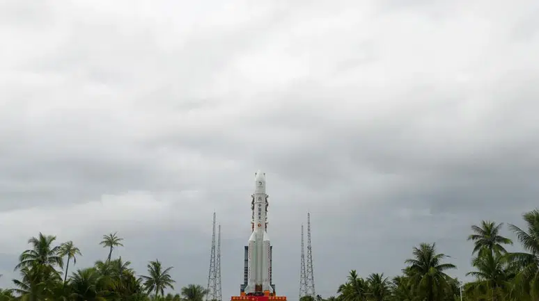 Çin, Chang'e-7 Ay keşif aracını fırlatmaya hazırlanıyor