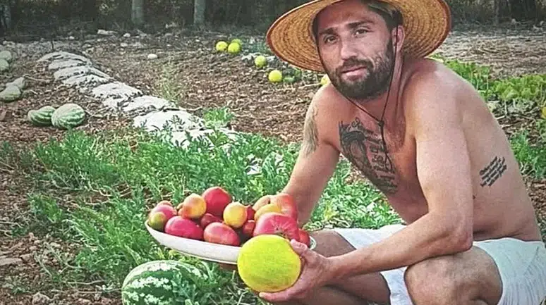 Futbolu bırakan Kevin Kampl bahçecilikle uğraşıyor