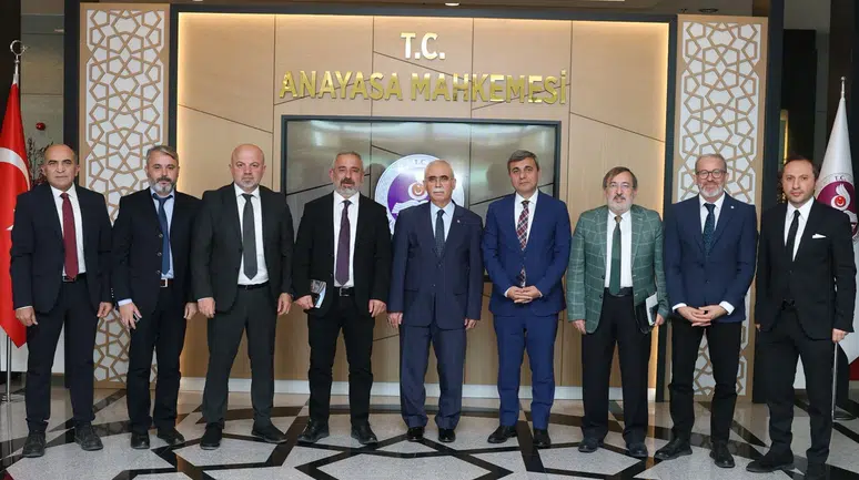 AYM Başkanı Kadir Özkaya'dan çarpıcı açıklamalar: AYM kanuna uygunluk değil anayasal denetim yapmaktadır