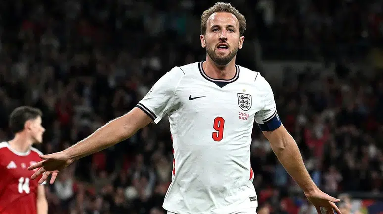 İngiltere Çekya'yı 3-0 mağlup etti: Harry Kane'den 2 gol