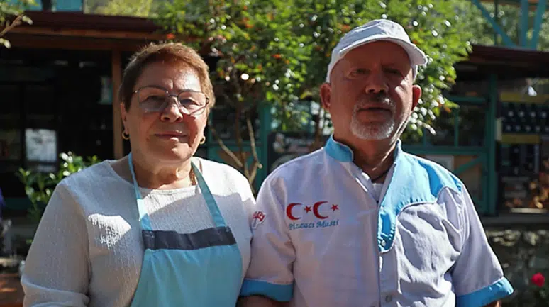 İsveç'ten Çorum'a dönen emekli çiftin pizza başarısı! Köyde başladılar, 3 şubeye ulaştılar
