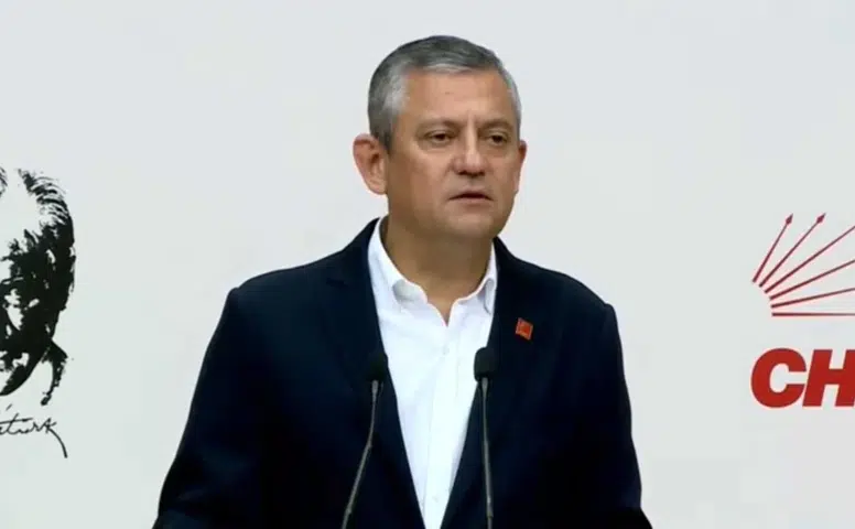 Özgür Özel, CHP Merkez Yürütme Kurulu'nu Acil Toplantıya Davet Etti