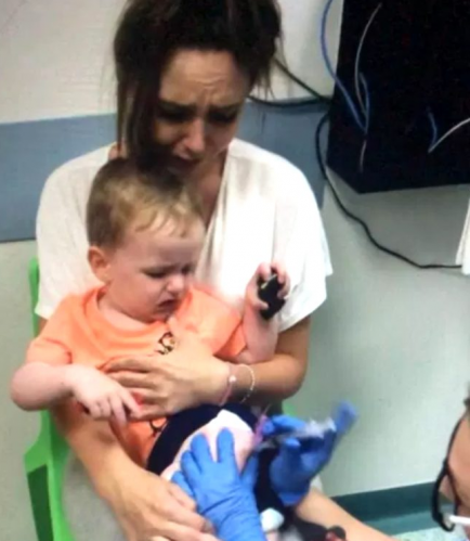 Yavru yarasa 2 yaşındaki çocuğun karyolasına girip,  kabusu yaşattı! 1