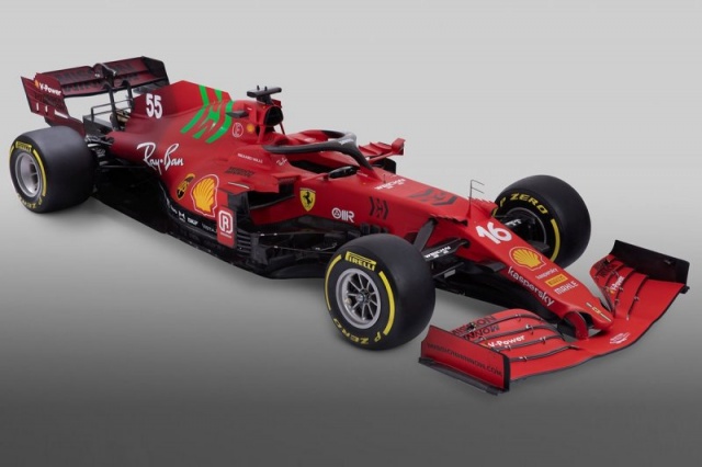 F1 2021 sezonu araçlarını tanıttı 3