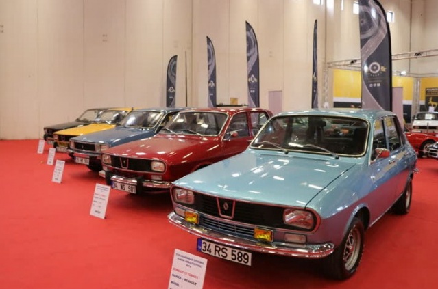 En değerli ve en eski klasik araçlar görücüye çıktı 9