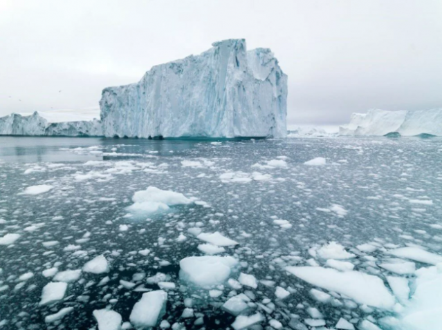 Grönland hızla eriyor: Son 2 günde 17 milyar ton buzul yok oldu 6