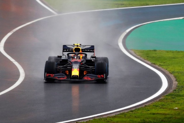 F1 2021 sezonu araçlarını tanıttı 1