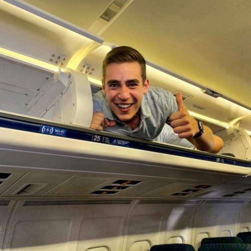 Yolcuların aklına bile gelmez! İşte uçaklarda kimsenin bilmediği bölme 7