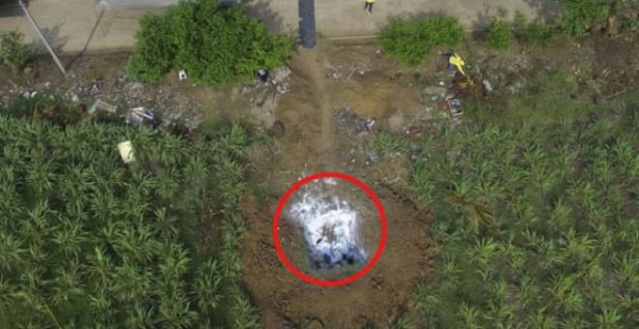 Eski polisin bahçesinde 14 kişiye ait cansız beden bulundu 1