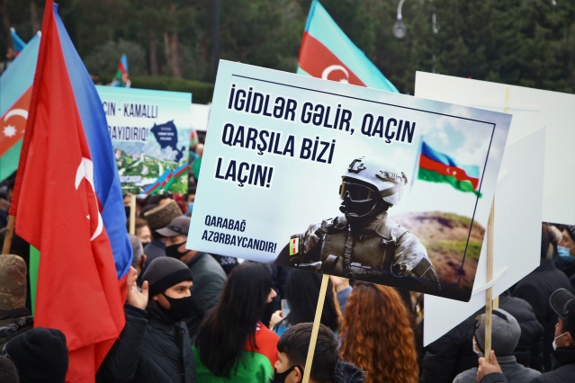 Azerbaycanlılar,  Laçın'ın işgalden kurtuluşunu kutluyor 1