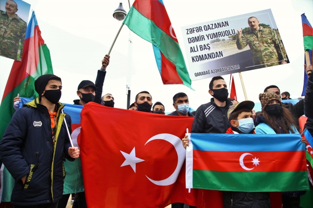 Azerbaycanlılar,  Laçın'ın işgalden kurtuluşunu kutluyor 6