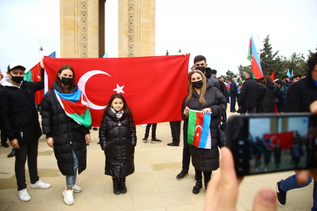 Azerbaycanlılar,  Laçın'ın işgalden kurtuluşunu kutluyor 22