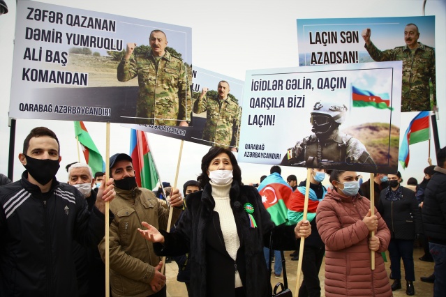 Azerbaycanlılar,  Laçın'ın işgalden kurtuluşunu kutluyor 13