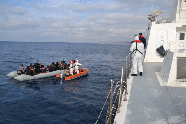 İzmir'de 123 sığınmacı kurtarıldı 5