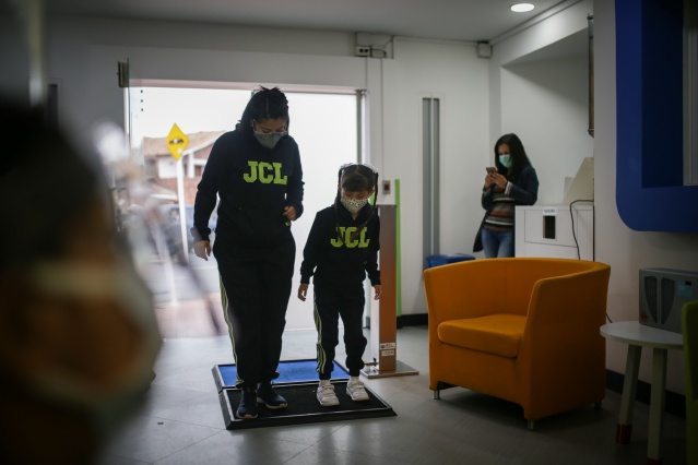 Kolombiya'da okullar yeniden açıldı 9