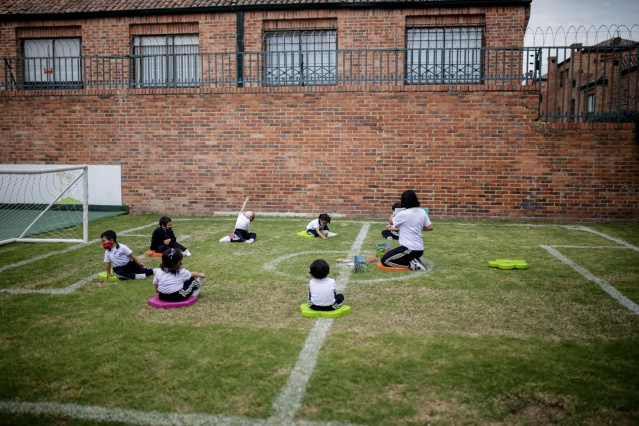 Kolombiya'da okullar yeniden açıldı 26
