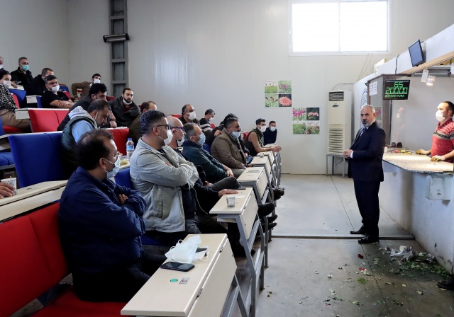 Çiçek mezatlarını "altın gün" heyecanı sardı 14