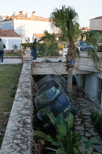İzmir'de hortumun verdiği hasar gün aydınlanınca ortaya çıktı 20