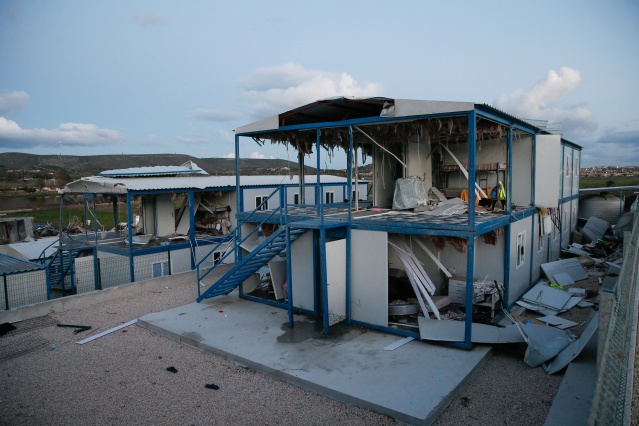 İzmir'de hortumun verdiği hasar gün aydınlanınca ortaya çıktı 12