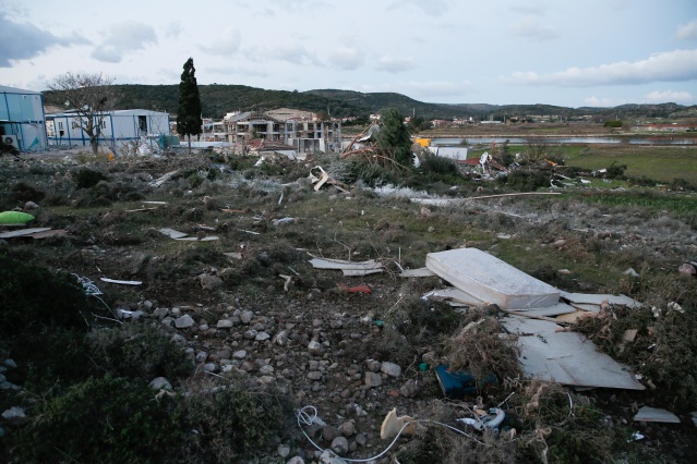 İzmir'de hortumun verdiği hasar gün aydınlanınca ortaya çıktı 15