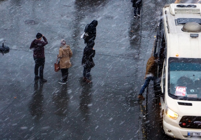 İstanbul'da kar yağışı başladı 2