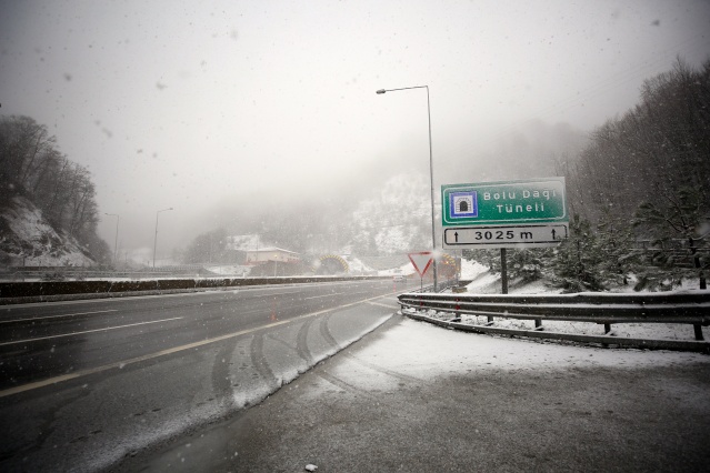 Bolu Dağı'nda kar yağışı başladı 6