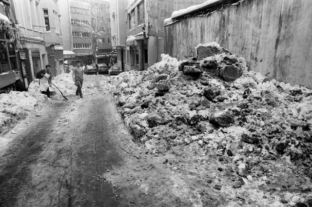 İstanbul'da 1987 yılında etkili olan kar yağışı 16