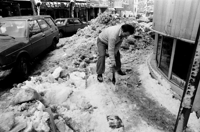 İstanbul'da 1987 yılında etkili olan kar yağışı 17