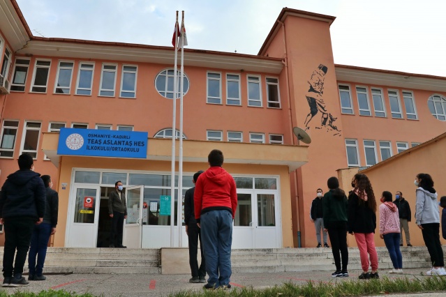 Köy okullarında yüz yüze eğitim başladı 4