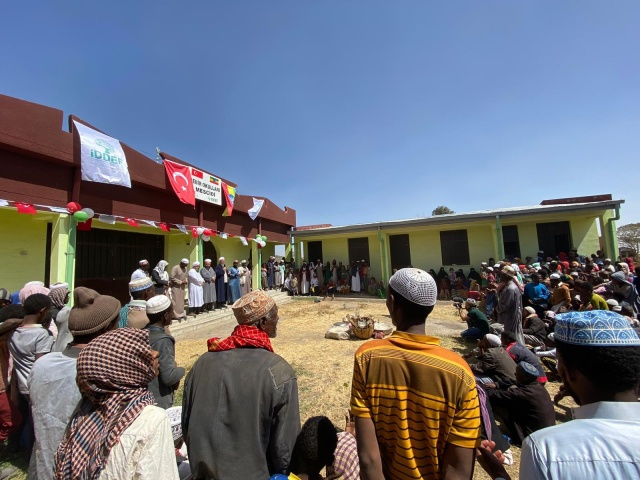 İDDEF,  Etiyopya'da 2 mescit ve medrese inşa etti 3