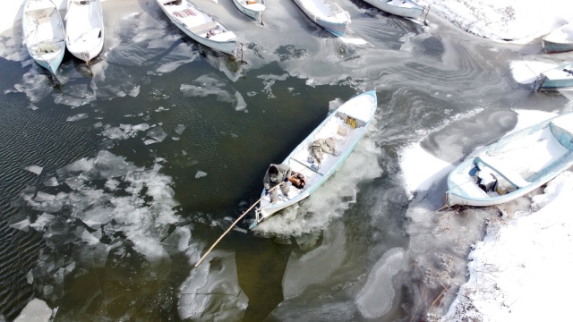 Türkiye'nin en büyük tatlı su gölü buz tuttu 20