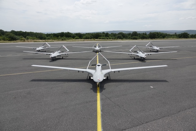 Bayraktar TB2 300 bin saati geçti,  darısı milyonlara 15