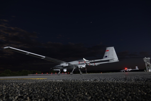 Bayraktar TB2 300 bin saati geçti,  darısı milyonlara 7