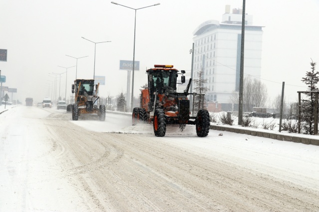 Doğu Anadolu yeniden beyaza büründü 3