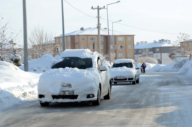 Doğu'da 450 yerleşim yerine ulaşım sağlanamıyor 14