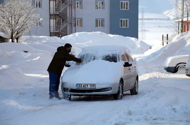 Doğu'da 450 yerleşim yerine ulaşım sağlanamıyor 11