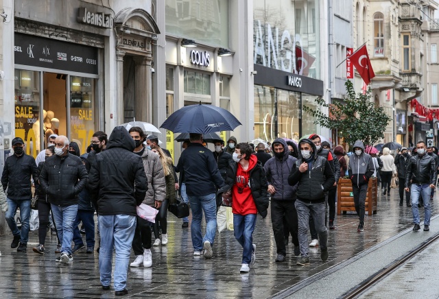 İstanbul'da "kısıtlamasız" ilk cumartesi günü 4