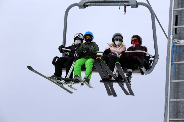 Ilgaz Dağı Kayak Merkezi'nde hafta sonu yoğunluğu yaşandı 3