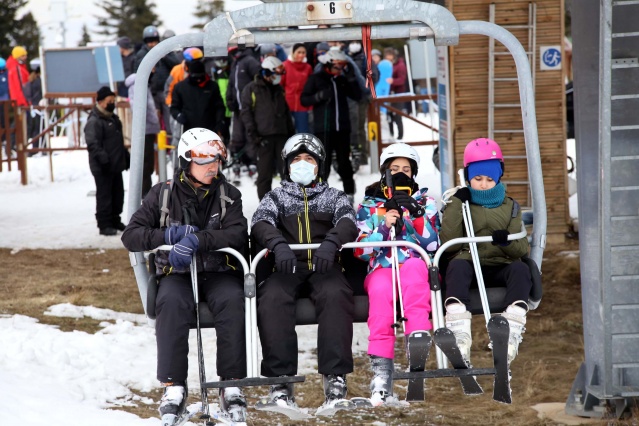 Ilgaz Dağı Kayak Merkezi'nde hafta sonu yoğunluğu yaşandı 10